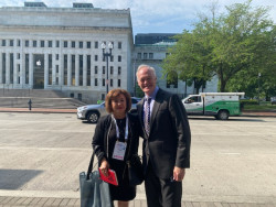 From Left: GAOR President Carmen Arom; Scott Pelley of CBS Newsmagazine 60 Minutes NAR Expo 2023